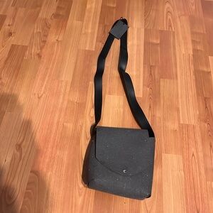 San Lorenzo cross body recycled bag